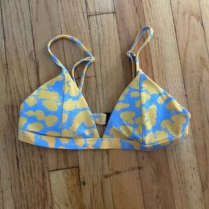 Blackbough fixed triangle “blue splash” bikini top. Size medium